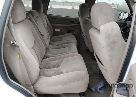 2004 Chevrolet Tahoe Ls из США, поврежденный, VIN 1GNEC13V24R182254